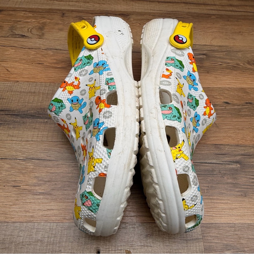 Crocs Pokémon 2 Classic Clog size WO’s 11 M 9 Limited Edition Pikachu - Picture 6 of 8